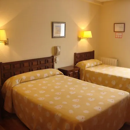 Hotel Montecristo Laredo