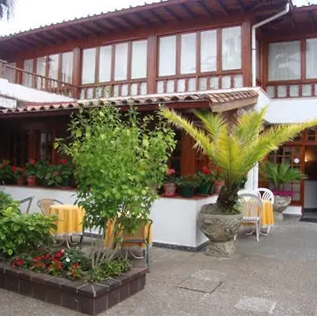 Montecristo Hotel Laredo