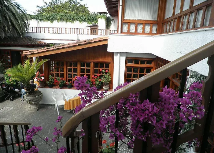 Hotel Montecristo Laredo