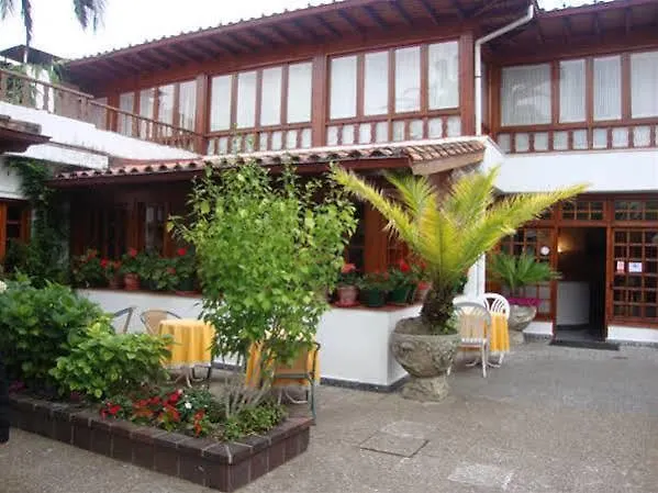 Montecristo Hotel Laredo